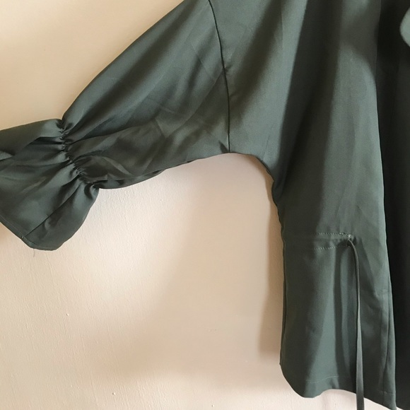 GREEN JACKET - Picture 3 of 3